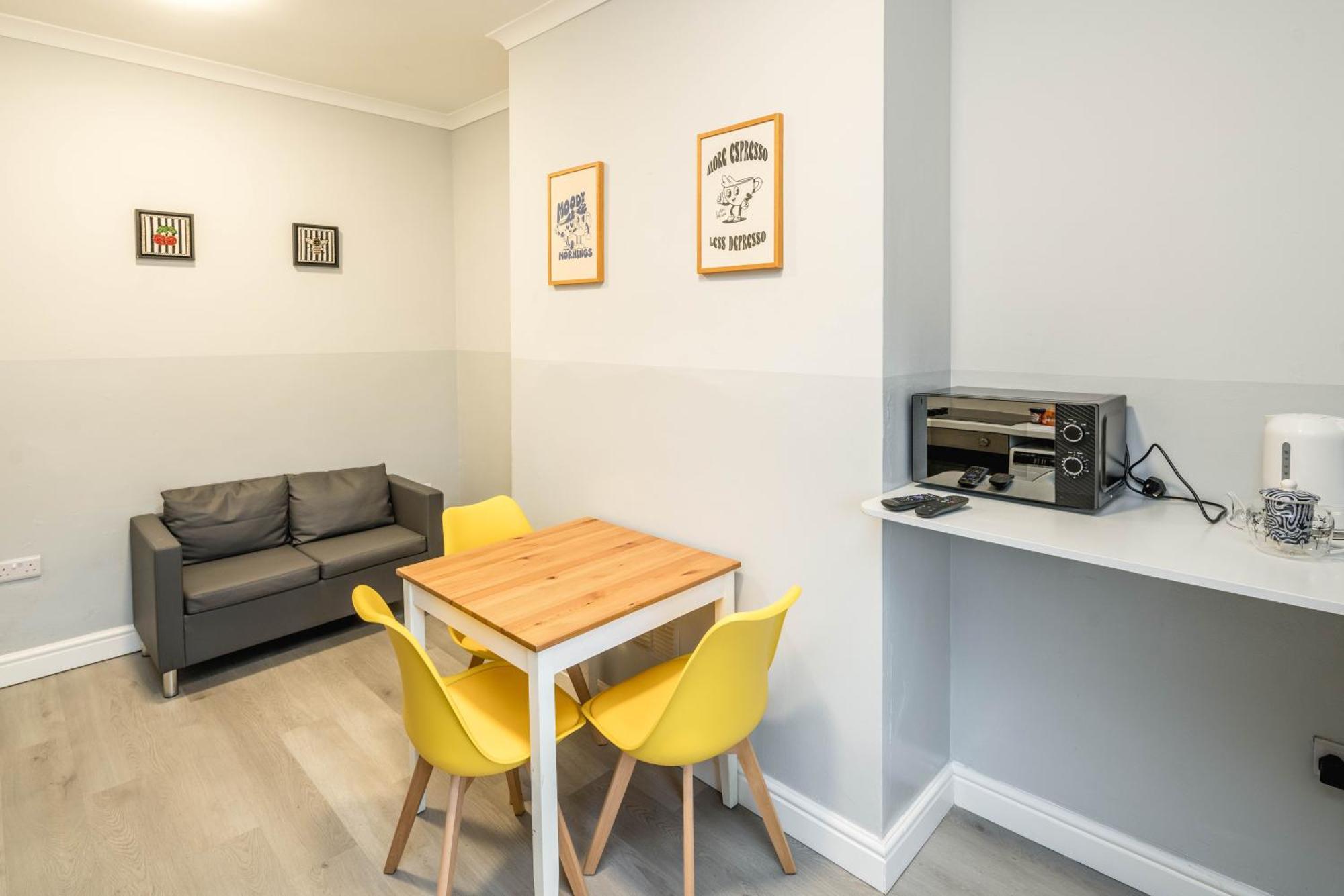 Free Parking, 2 Beds,Close To Train Station Bedford Ngoại thất bức ảnh