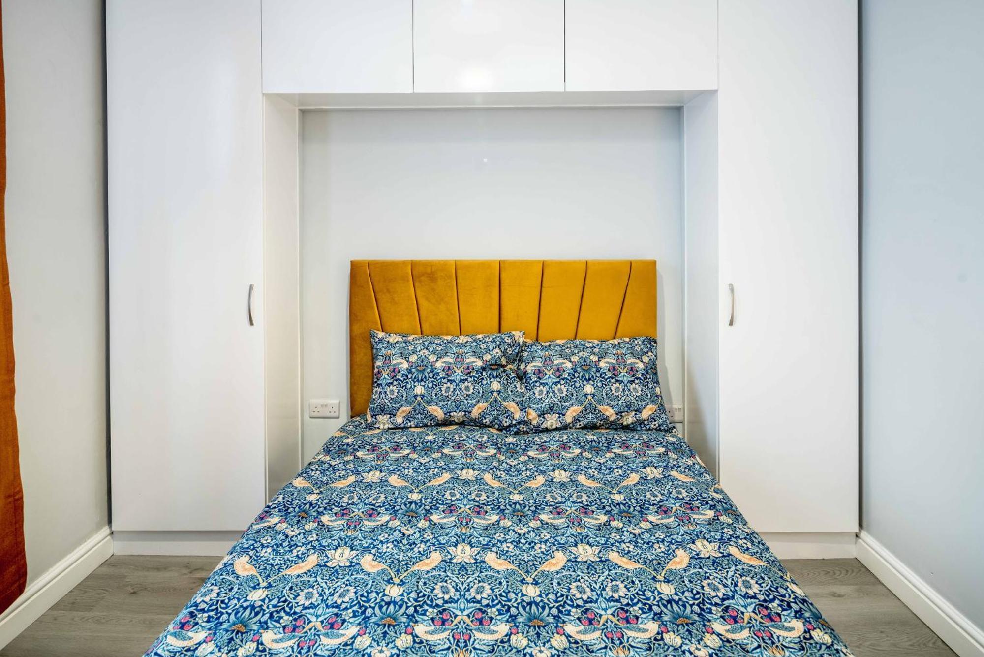 Free Parking, 2 Beds,Close To Train Station Bedford Ngoại thất bức ảnh